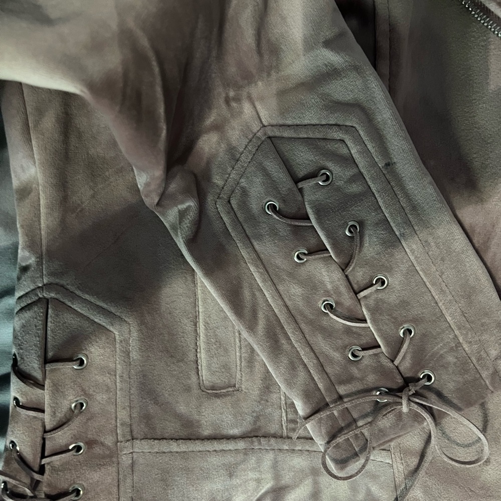 Jacket - Picture 5 of 6